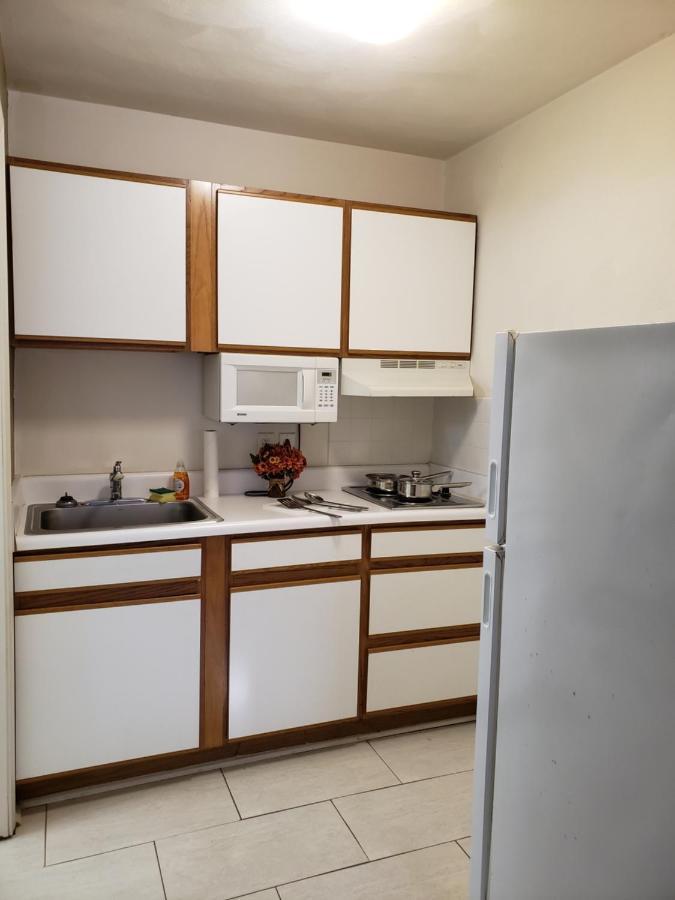 Affordable Suites Бёрлингтон Экстерьер фото